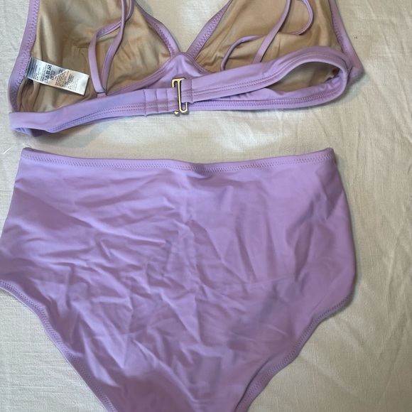 Old Navy bikini - Picture 2 of 2